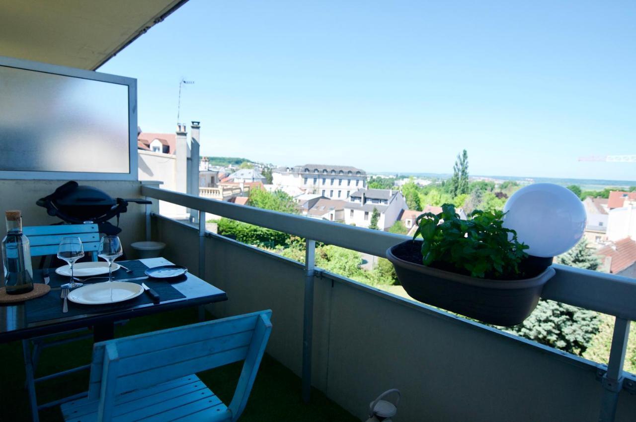 Appart'Hotel Versailles Saint Cyr L'Ecole - Gare Sncf A 100M Et Parking Prive المظهر الخارجي الصورة