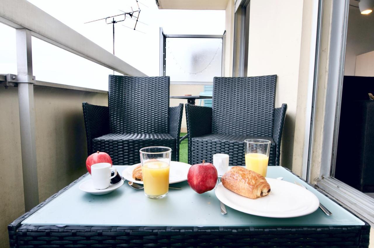 Appart'Hotel Versailles Saint Cyr L'Ecole - Gare Sncf A 100M Et Parking Prive المظهر الخارجي الصورة