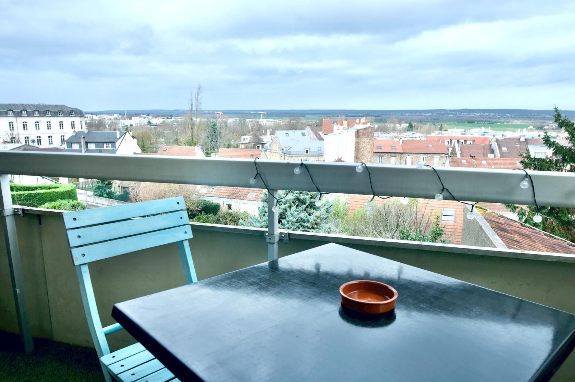 Appart'Hotel Versailles Saint Cyr L'Ecole - Gare Sncf A 100M Et Parking Prive المظهر الخارجي الصورة