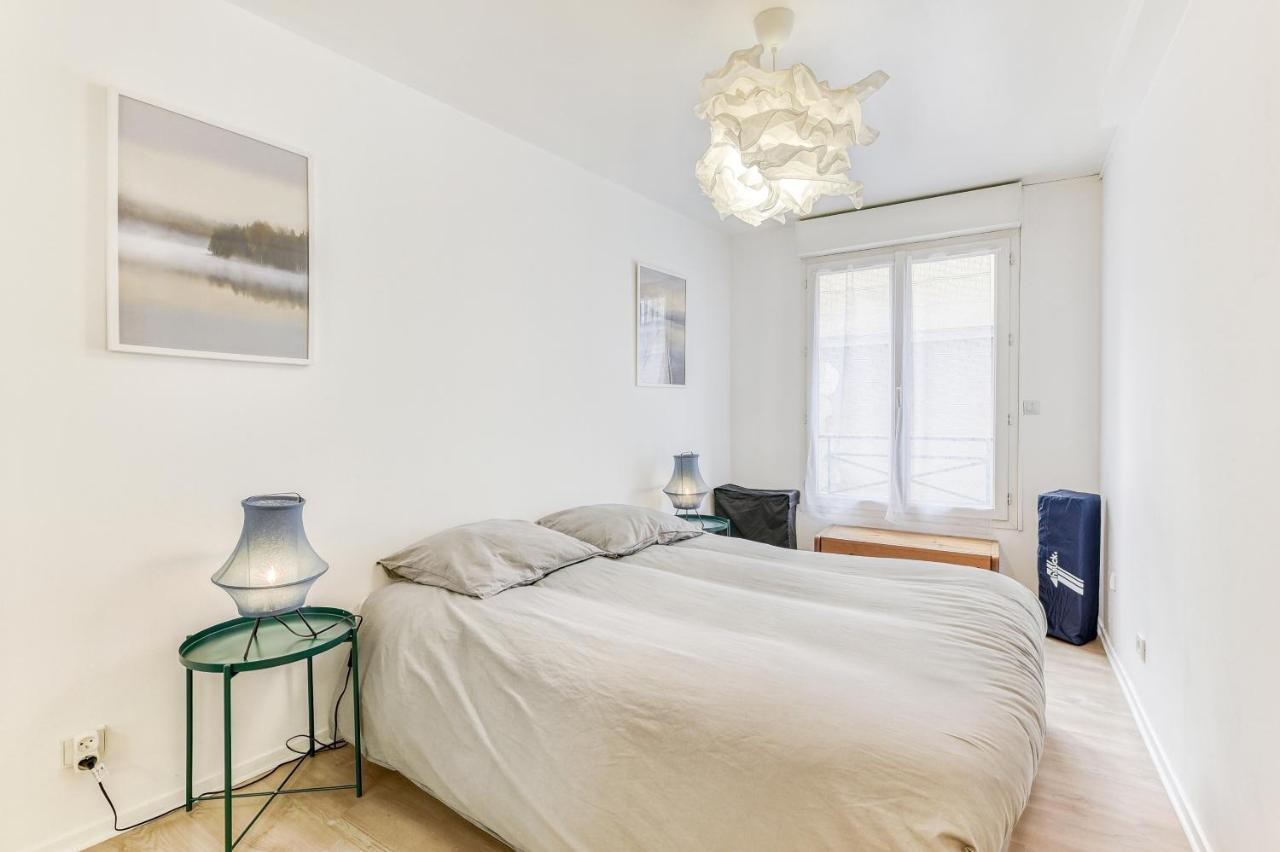 Appart'Hotel Versailles Saint Cyr L'Ecole - Gare Sncf A 100M Et Parking Prive المظهر الخارجي الصورة