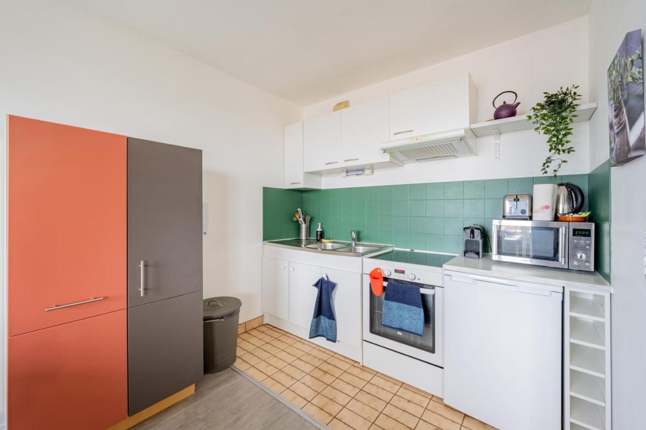 Appart'Hotel Versailles Saint Cyr L'Ecole - Gare Sncf A 100M Et Parking Prive المظهر الخارجي الصورة