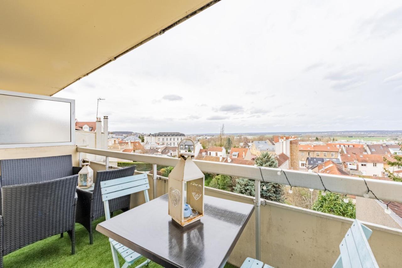 Appart'Hotel Versailles Saint Cyr L'Ecole - Gare Sncf A 100M Et Parking Prive المظهر الخارجي الصورة